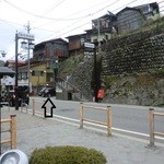 田ぐち - 足湯から駐車場を見た所