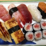 いちかわ - 特上寿司  ネタが大きいです
