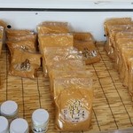 平田こうじ店 - ショーケース