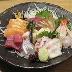 おばんざい うさぎ - 刺身の盛り合わせ