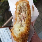 柳精肉店 - さめていたので肉汁じゅわ～では無かった
