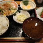 三重うまし国横丁 - 
