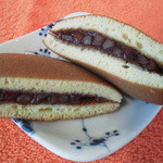 野口製菓 - どら焼きー断面