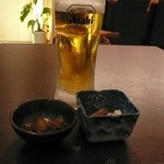 紬屋 - 早速　ビールで乾杯
