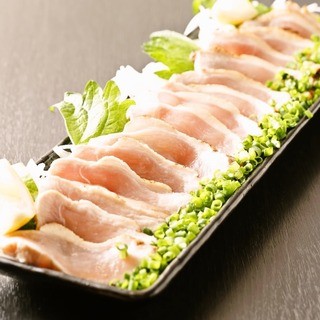 国產名牌雞「大山雞生肉」新鮮肉質的鮮美、香氣、味道和甜味