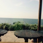 音楽と珈琲の店 岬  - 窓際前のテラス。