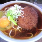 えきめんや - コロッケ月見。関西の人ってコロッケ入れないよねぇ