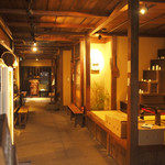 Anagomeshi Ueno Miyajimaguchihonten - 「上野商店」側の店内 '16 4月上旬