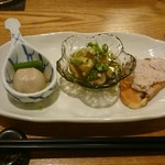 Kozan - つきだしも美味しいんです