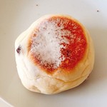 ベーカリー ラボ - クランベリーとクリームチーズ160円