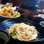 そば遊膳 拓馬 - 御膳を横からみた図