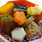 なだ万厨房 - 野菜の炊き合せ