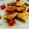 Bar Uni;que