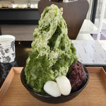 菓工房 後藤 - 抹茶のかき氷。すごい高さ！
