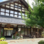 Soba Gen Yabu Tsubaki - 店構え。古民家が素敵です