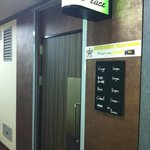 bar Peace - 心斎橋徒歩２分のビル３階です