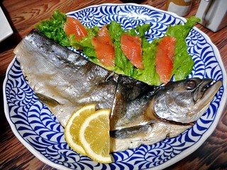 Takarabune Onsen Yumoto Kotobuki - 夕食（ビワマスの燻製）