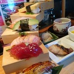 ぎふ初寿司 - 木曽桧の階段ランチ