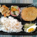カフェ ド イルカノ ソウザイヤ - 弁当（コロッケ）