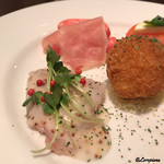 アランチャ - 鮃のカルパッチョ、ハモンセラーノ、サルーミ ミラノ