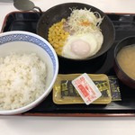 吉野家 - ドレッシングもついてます