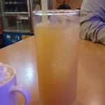 ホリデイズ カフェ - 